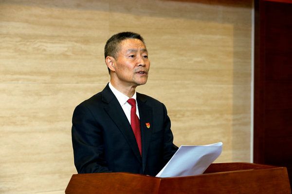 w66利来集团一届一次全委会选举出新一届辅导集体 斯泽夫当选w66利来党委书记